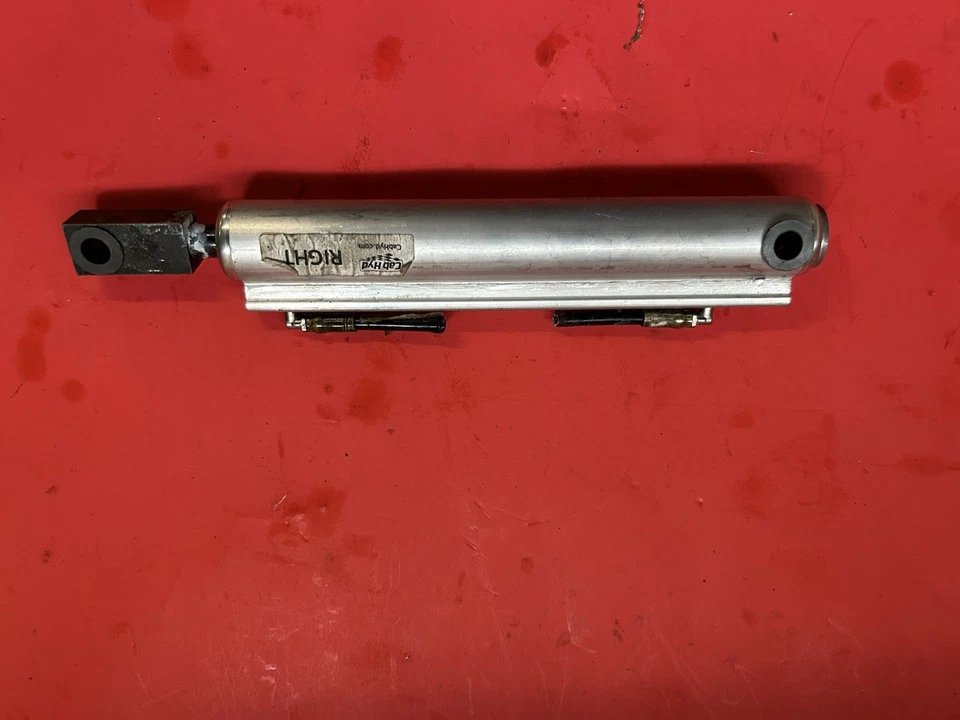 MERCEDES W209 04-09 CLK500 CLK350 MAIN TOP HYDRAULIC CYLINDER RIGHT Tested. Foto 4 de 4