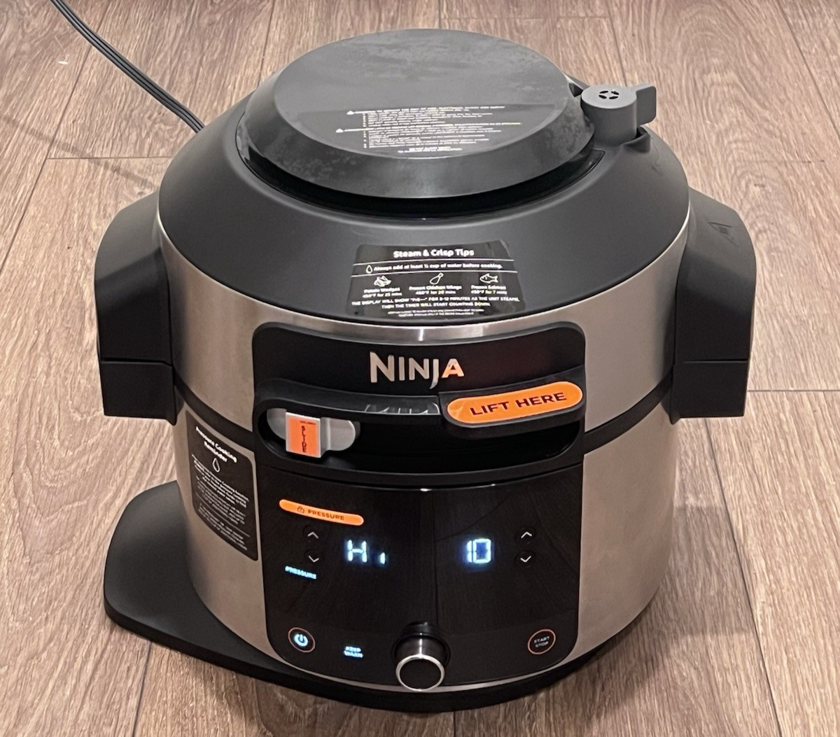 Ninja OL501 Foodi 14-in-1 6.5-qt. Pressure Cooker Steam Fryer with