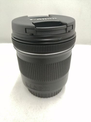 Canon EF-S 10-18mm f/4.5-5.6 IS STM Lens Used - Picture 4 of 9
