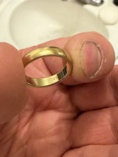 14KGF Wedding Ring / Unisex Size 6 Weighs 2.3 Grams