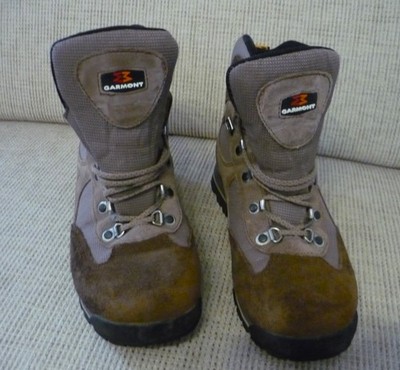 GARMONT Wildleder  Trekkingschuhe Boots Stiefel, gefüttert Gr.42,5 NEUWERTIG