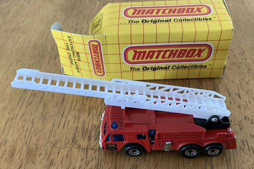 Matchbox MB18 Extending Ladder Fire Engine - Picture 6 of 7