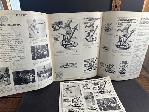 Libro stampa 1971, TRIPLE IRONS, film Kung Fu, Chang Cheh, David Chiang - Foto 2 di 3