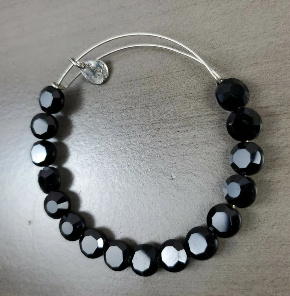 Brazalete ALEX y ANI Barra Paleta de Colores Negro Jet Lux Brazalete Expandible Tono Plateado B Foto 2 de 4