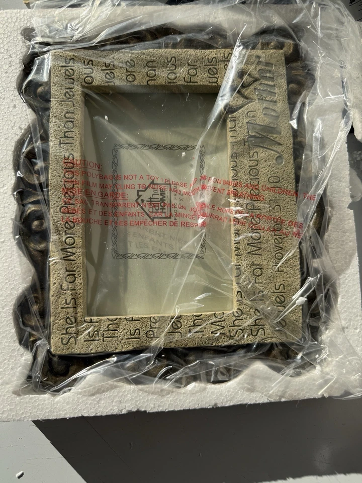 Marco de fotos Faith At Home Mother nuevo en caja marco de fotos abierto 4x6 Foto 3 de 4