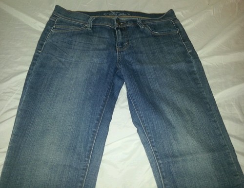 Women's Old Navy Ultra Blue Cropped Capri Jeans Size 6 Regular - Picture 1 of 6