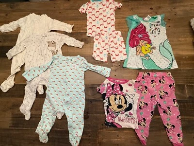 Lote de 7 piezas de pijamas para niñas Disney Carter's Minnie Ariel para dormir 12M 18M 2T 3T usado en excelente estado - Imagen 1 de 4