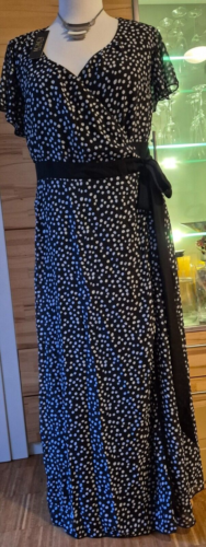 Chiffon-Maxikleid, IGIGI, Polka-Dots, Wickelkleid, Gr. 46/48 - Bild 3 von 5