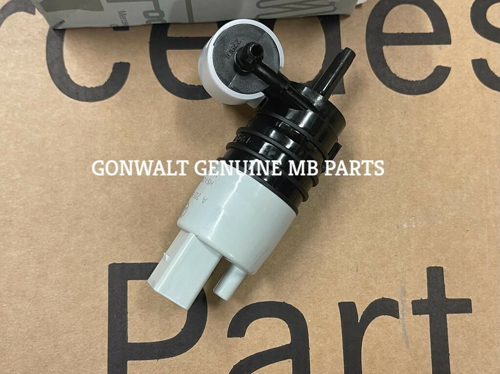 OEM 2058660000 Mercedes Benz GLC300 GLC350e GLC43 AMG Windshield Washer