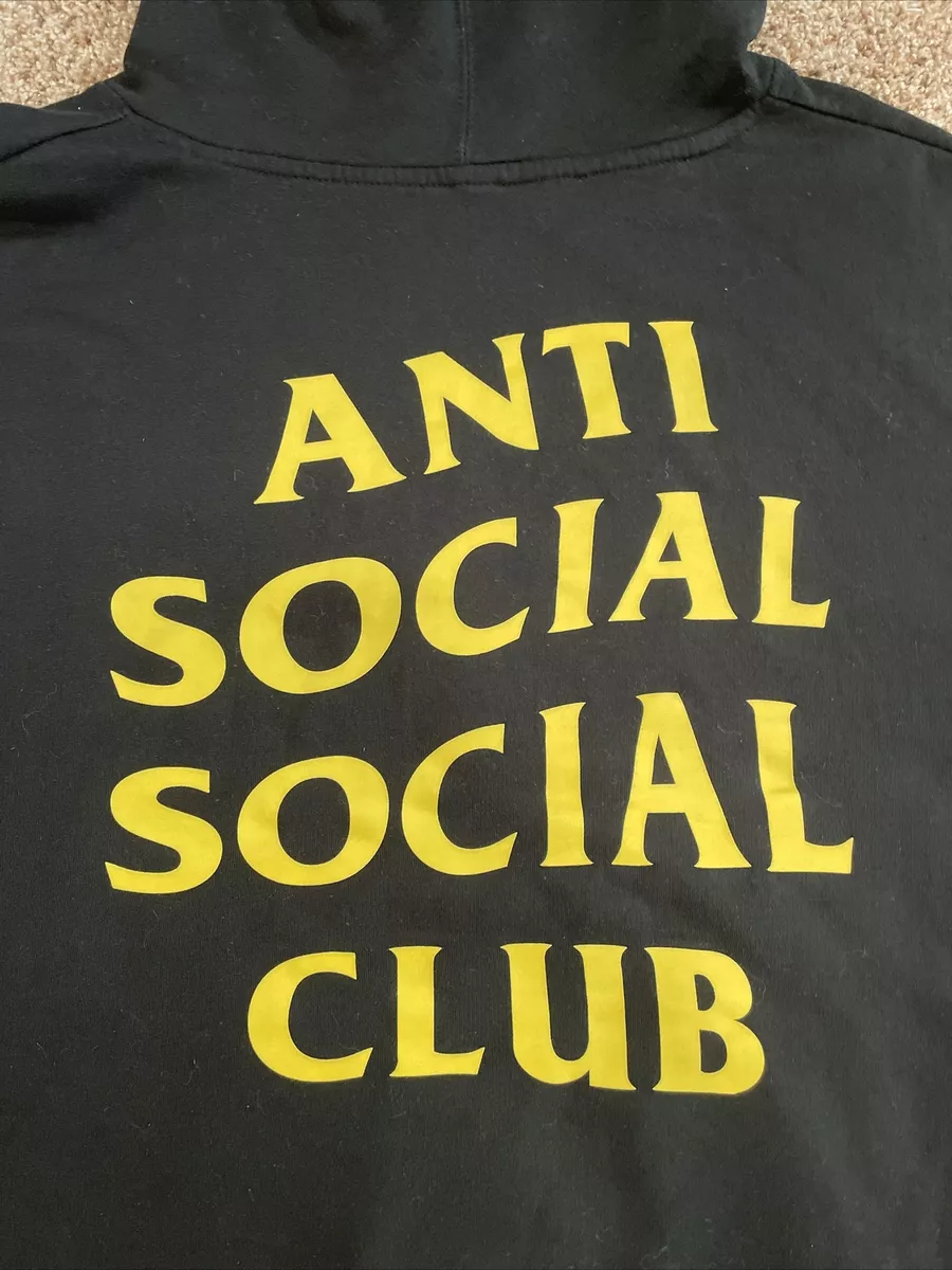 Assc black top and yellow hoodie