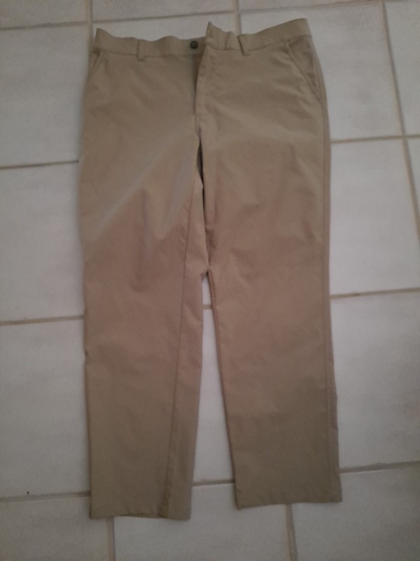 NWOT mens 32° 32 Degrees Mens 36 X 29 Khaki Pants Stretch Performance
