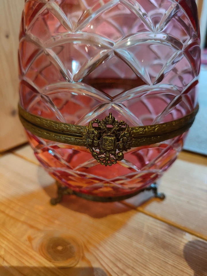 œuf à liqueur en cristal taillé rose Fabergé - Photo 3/4