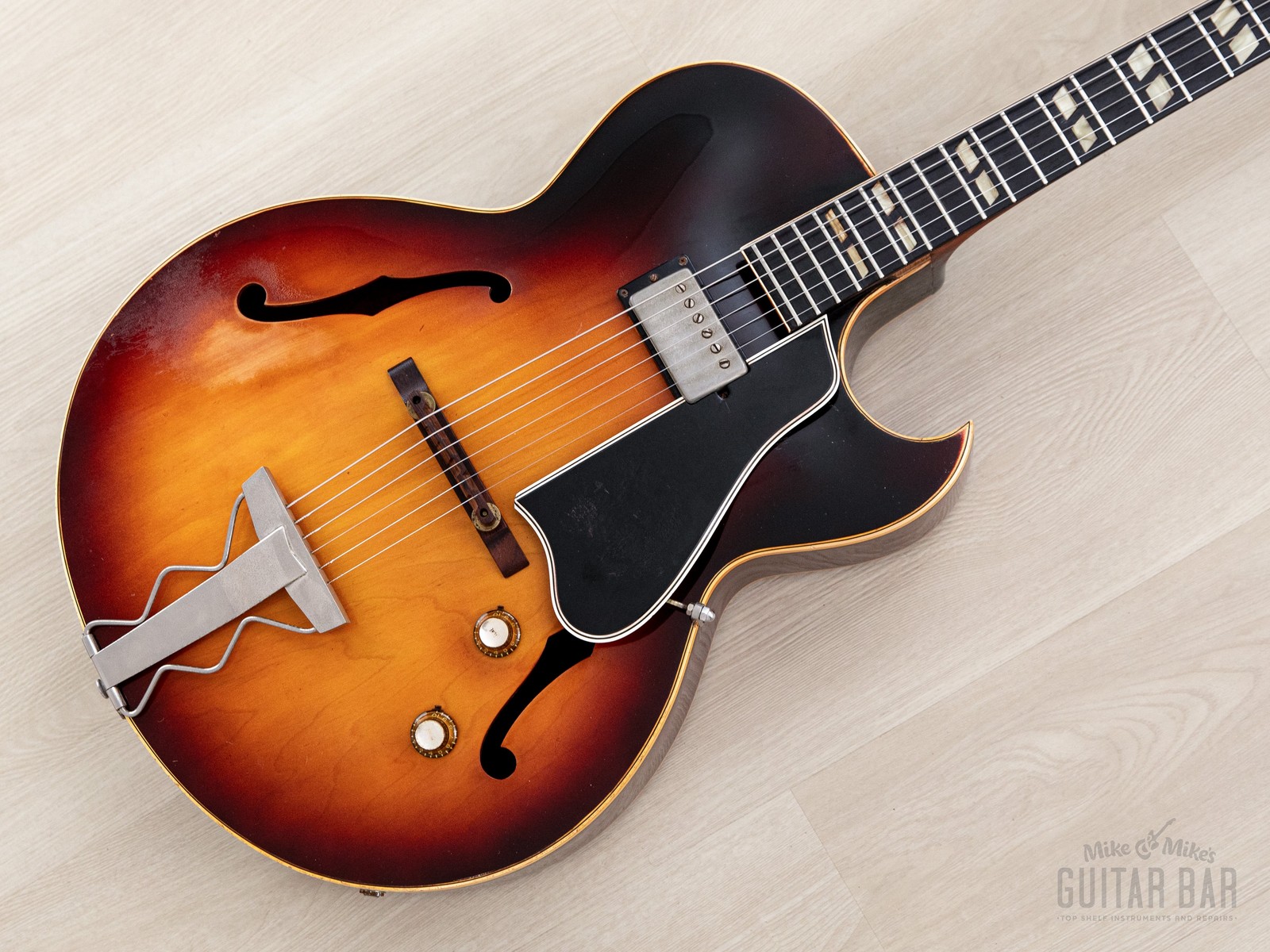 【ヴィンテージ】Gibson ES-175D 1970年前期 マホネック 1970 Gibson ES-175D – Emerald City Guitars
