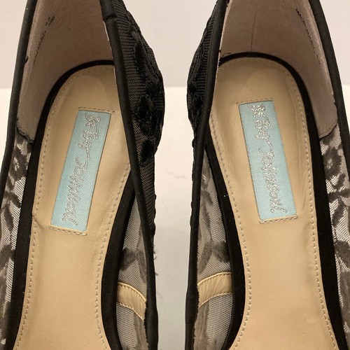 Betsey Johnson Adley Heels Black Embroidered Floral Lace Peep Toe Womens 6.5 M - Picture 5 of 12