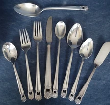 1847 Rogers Bros. Silverplate ~ ETERNALLY YOURS ~ Select By the Piece