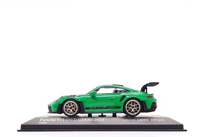 Minichamps 1:43 Porsche 911 GT3 RS (992) Weissach in Python Green
