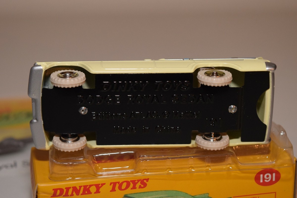 Dinky Toys / Atlas - DODGE ROYAL Sedan verte réf. 191 Neuf