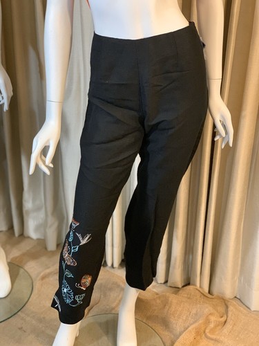 Mercer & Madison Women’s Size 6 Black Knit Linen EmbroIder Ankle Capri Pants NWT - Picture 2 of 12