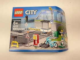 LEGO CITY: Build My City Accessory Set (40170) Brand New & Factory Sealed
