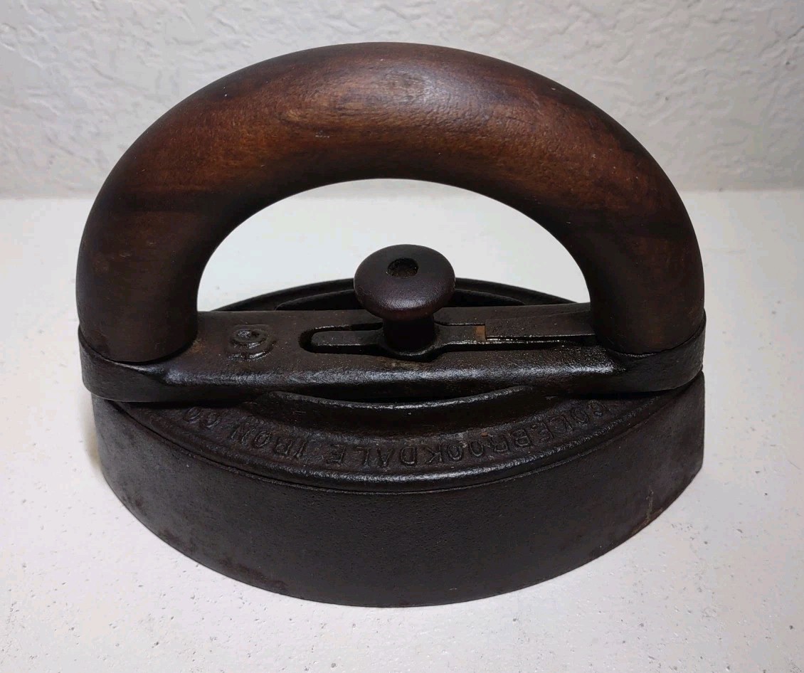 Antique Colebrookdale Sad Iron Cast Iron w/ Wooden Handle Boyertown PA USA