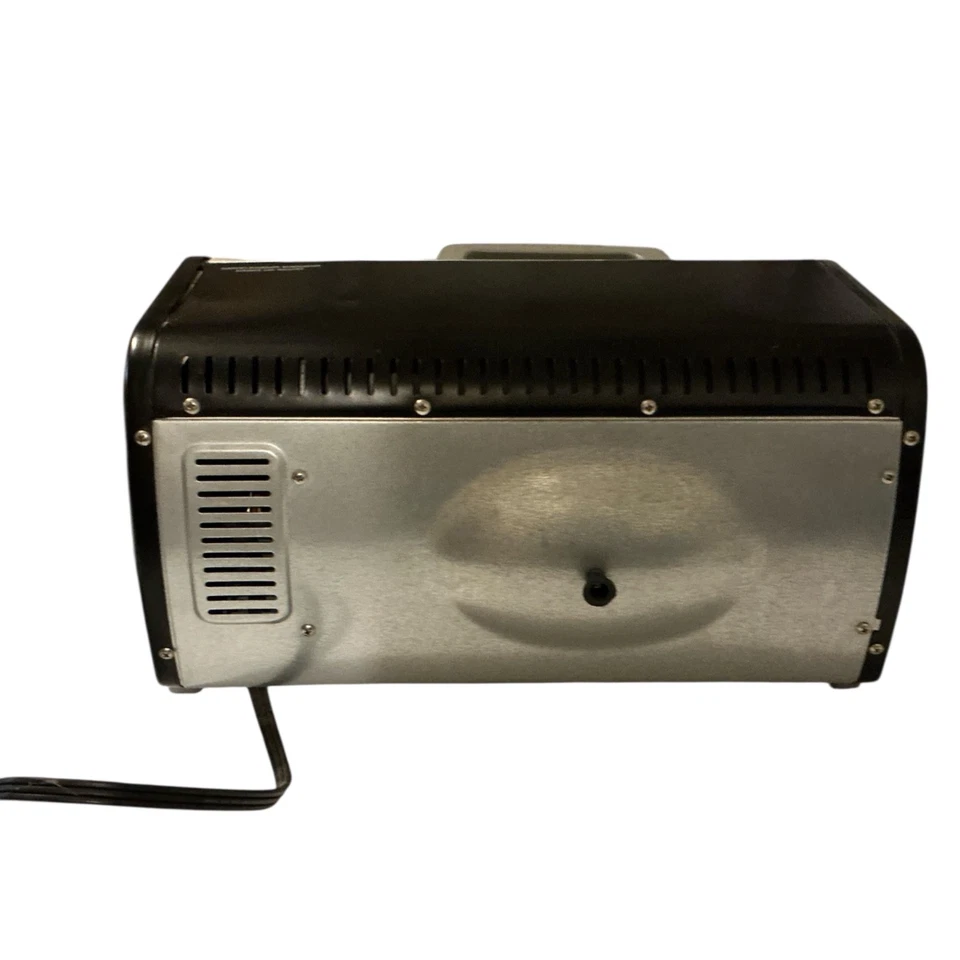 Black and Decker Toaster TRO49B Type 1 4-slice 1200 watt Oven Baking Broiling - Image 4 of 4