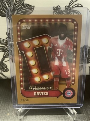 Alphonso Davies 49/50 - NAME IN LIGHTS - Topps FC Bayern München Collector Tin