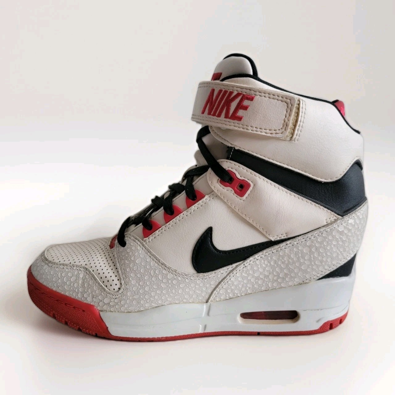 NIKE AIR REVOLUTION SKY HI WEDGE SIZE UK 6 EUR 40 (599410 100) ^*^