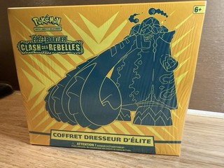 ETB Pokémon Clash des Rebelles FR coffret dresseur