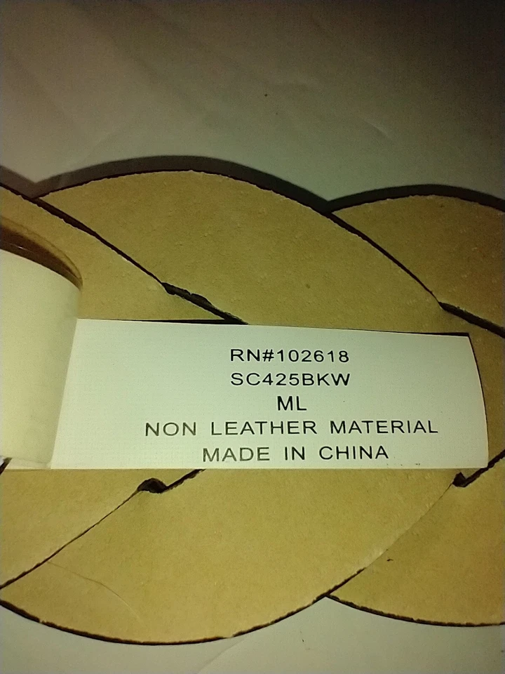 NWT Women's Style & Co. Faux Leather Stretch Belt B&W Reptile Pattern Size: M/L - Image 4 of 4