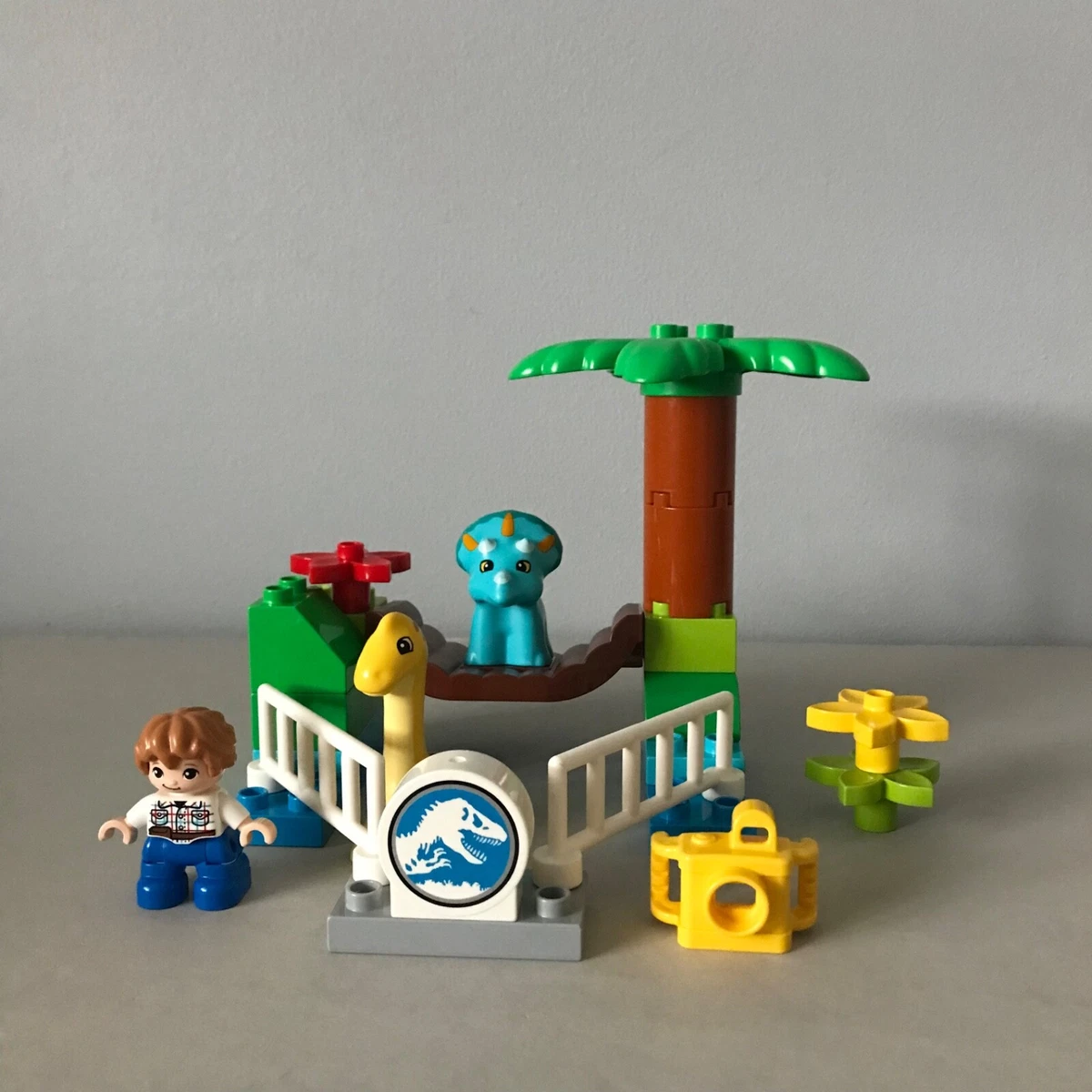 Lego Duplo 10879 Gentle Giants Petting Zoo Complete Set Dinosaur Jurassic World