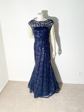 Navy Sequin Floral Gown Sz 6 Mermaid Dress Sheer Neckline VERA WANG 595$ Prom
