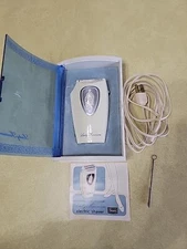 Vintage Lady Kenmore Electric Razor