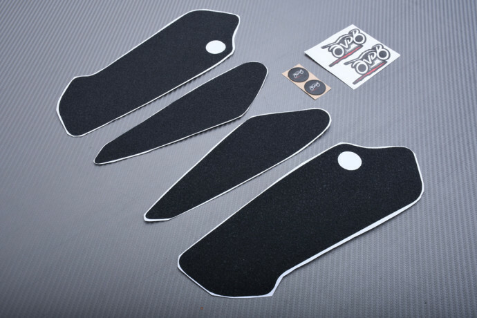 Grip réservoir DUCATI Monster 900 pour la conduite sportive et les trajets routiers