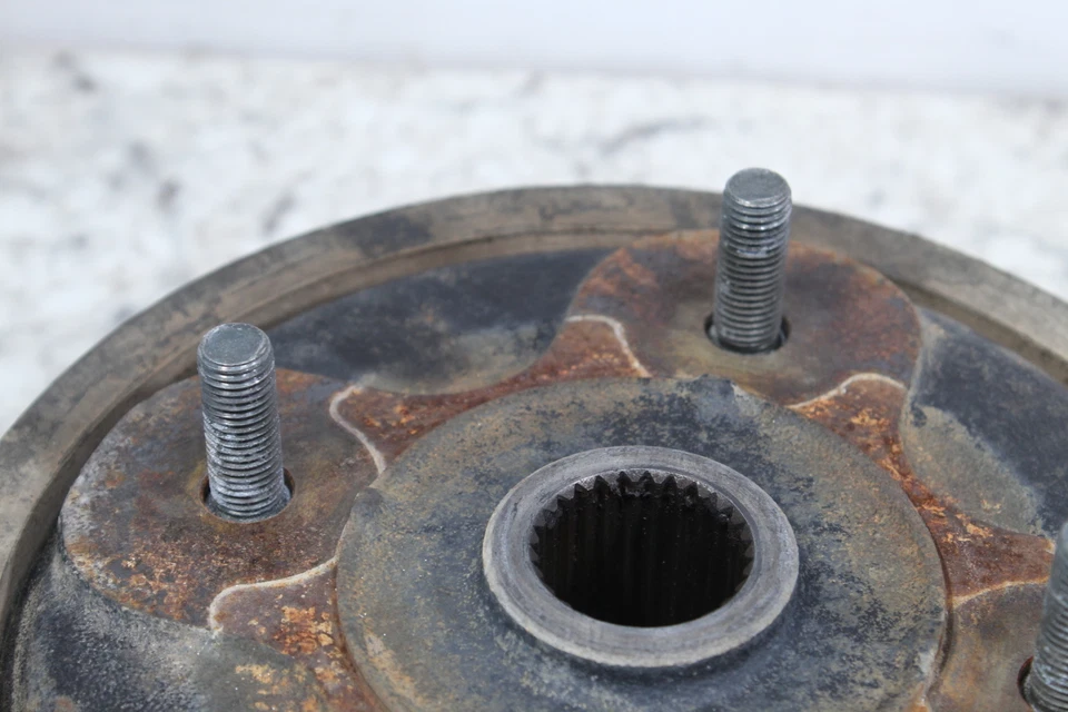 Tambor de freno trasero Yamaha Grizzly 600 2001 5GT-2531E-00-00 Foto 3 de 4