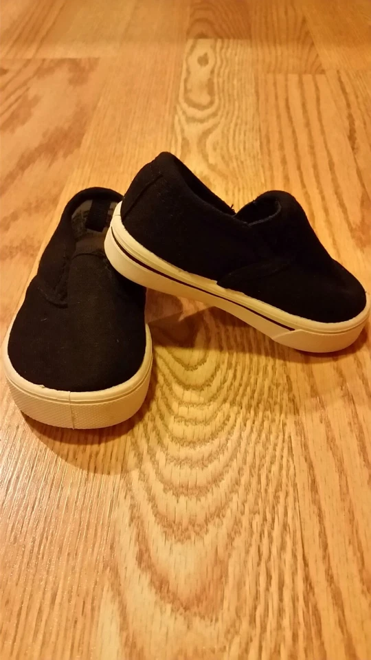 Faded Glory Baby Boys Crib Shoes Size 2 Infants Extremely CUTE Black Slip Ons - Image 4 of 4