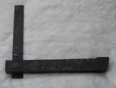Vintage tool-- unsure of purpose, possible tire or roofing square tool...old er