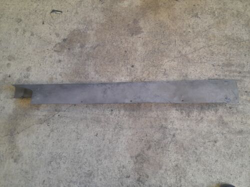 Ford fiesta mk2 xr2 passenger side skirt seal cover x60  - Picture 1 of 7