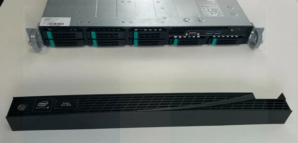 Intel McAffe 1U Server - 32GB RAM - 2 X 600GB HDD - 2 X Xeon E5-2620V4 2.1GHz 8C - Image 2 of 4