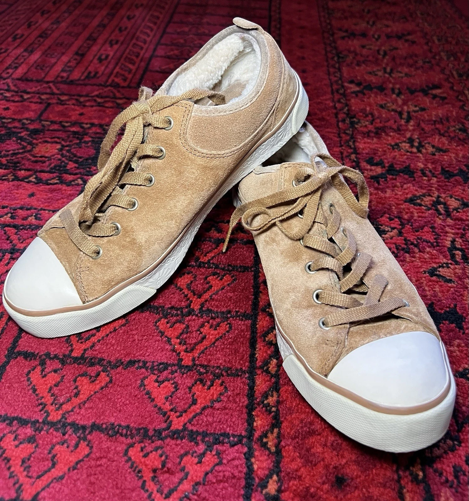 Sneakers stringate UGG Australia Evera in castagno scamosciato taglia 7