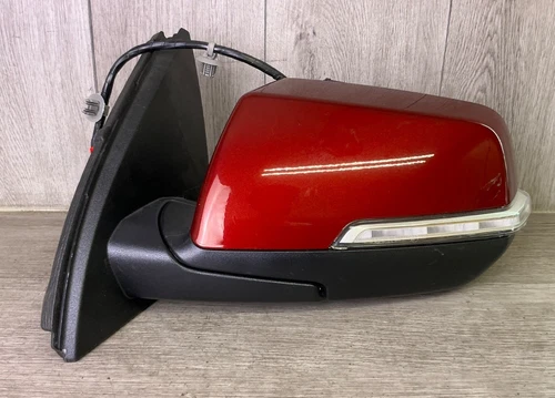 # 2020-2021-2022-2023 GMC ACADIA  SIDE DOOR MIRROR LH DRIVER SIDE  OEM 84840500