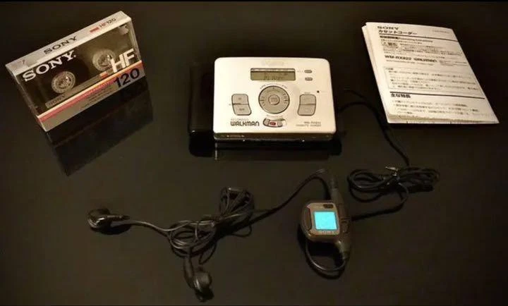 Cassette Walkman Sony Wm-Rx822 Accessories Refurbished Fully Working