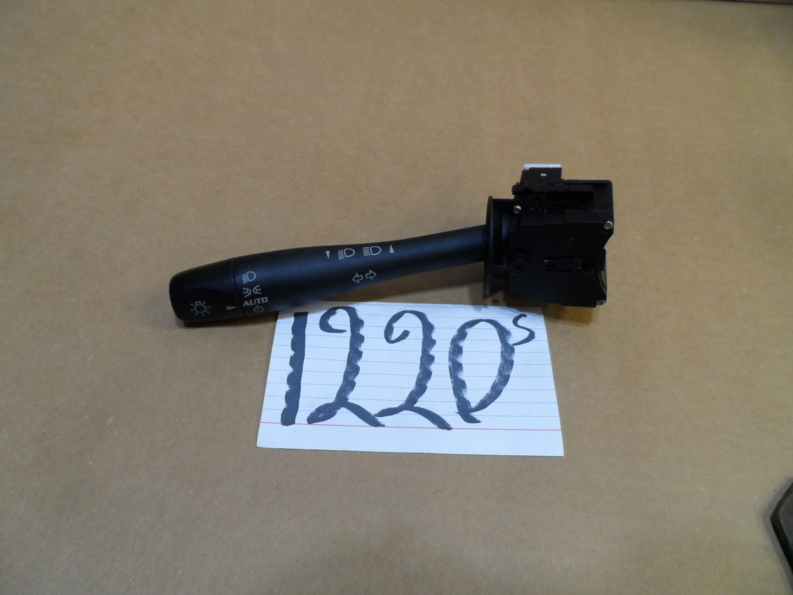 05 06 07 Chevrolet Malibu TURN SIGNAL Switch USED #1220-S