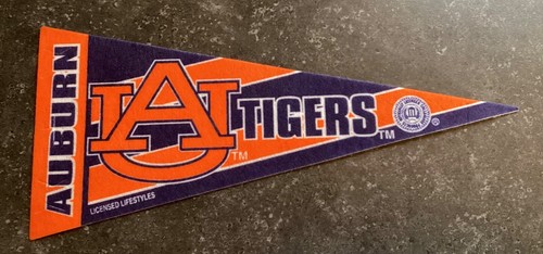 2 Vintage Felt, Full Size Sport Team Pennants: Boston Bruins And Red Sox 980490