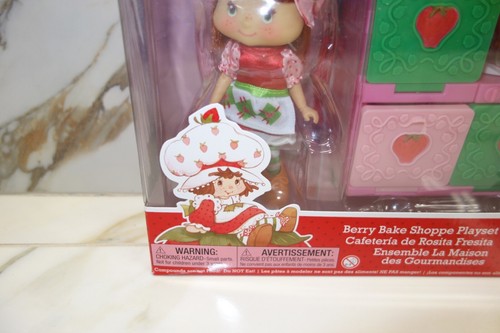 Strawberry Shortcake 5.5" Berry Bake Shoppe Playset & Doll TLS - Picture 5 of 9