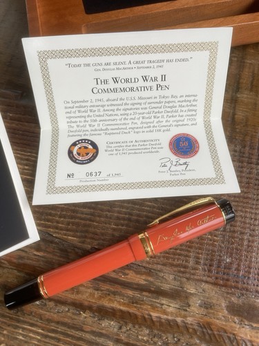 PARKER Duofold WWII Commemorative Fountain Pen MacArthur 18K Ltd Ed #637 of 1945