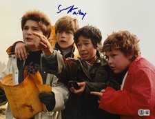 Sean Astin Signed 11x14 Photo The Goonies Authentic Autograph Beckett Witness