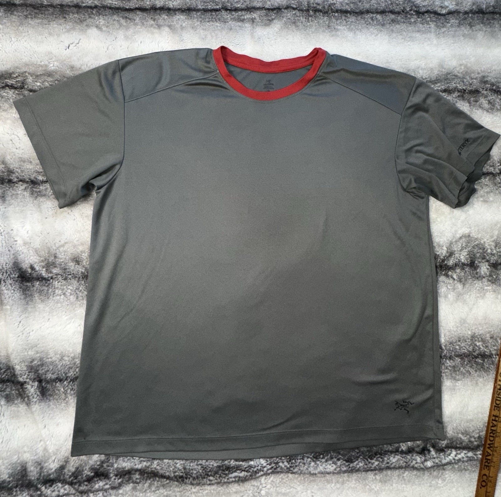 ARC'TERYX Arcteryx T Shirt Uomo Manica Corta Girocollo Leggera Tinta Unita Rosso Grigio Taglia XL