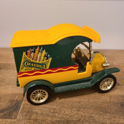 Crayola Limited Edition 1912 Delivery Car-Model-T Bank Set of 2 - Picture 7 of 8