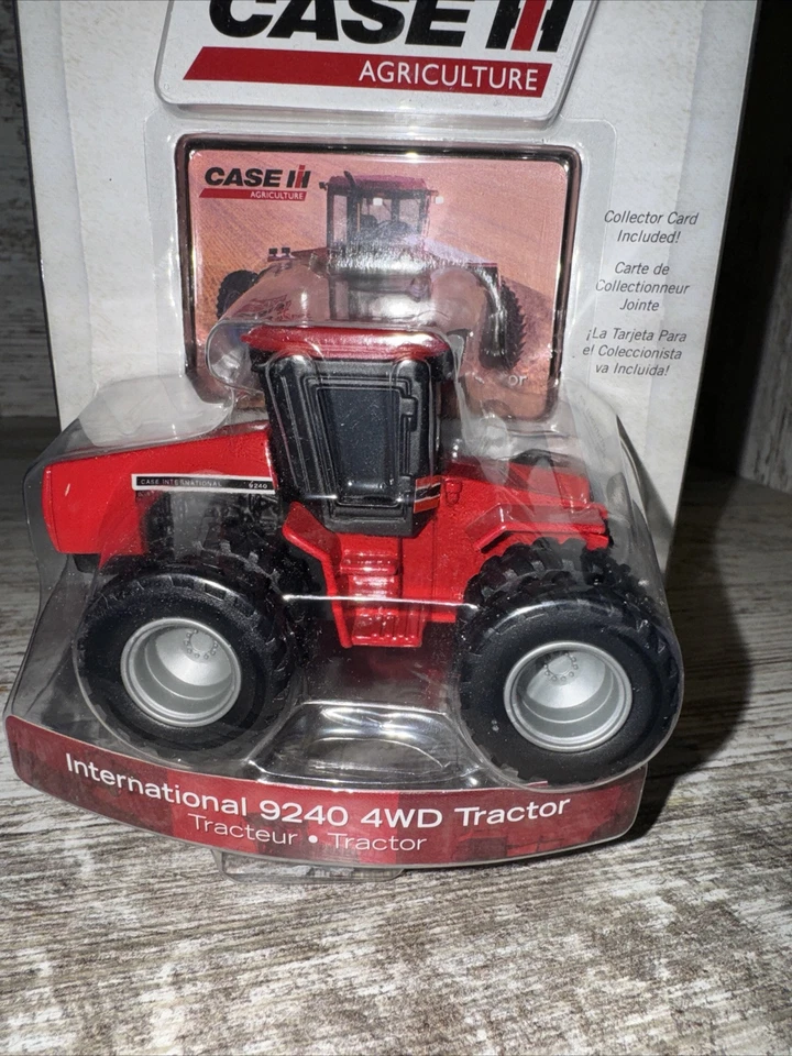 Case IH 9240 4WD Tractor With Duals Die-cast Ertl 1/64 Scale - Image 2 of 4