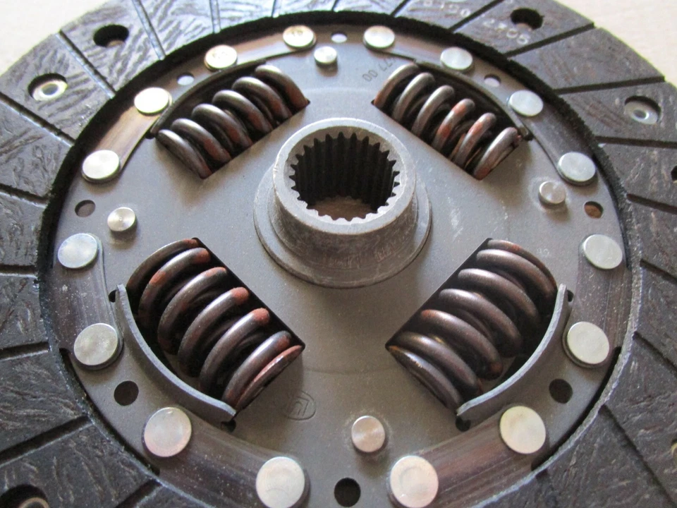 Opel Frontera A 2,0 C20NE C20XE Kupplungsscheibe Kupplung clutch disc Neu Orig. - Bild 4 von 4